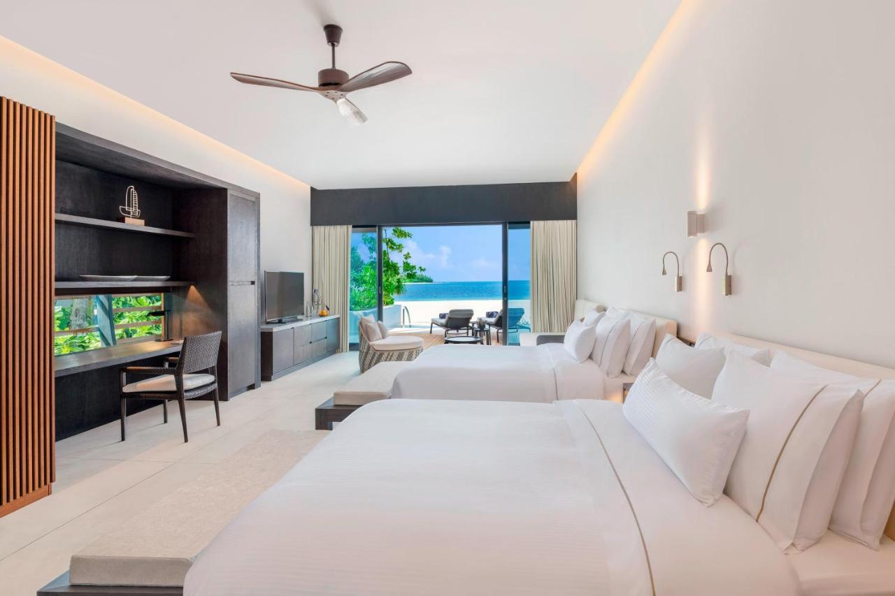 The Westin Maldives Miriandhoo Resort Eydhafushi Esterno foto