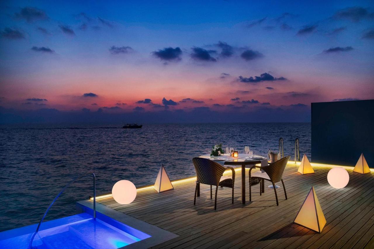The Westin Maldives Miriandhoo Resort Eydhafushi Esterno foto