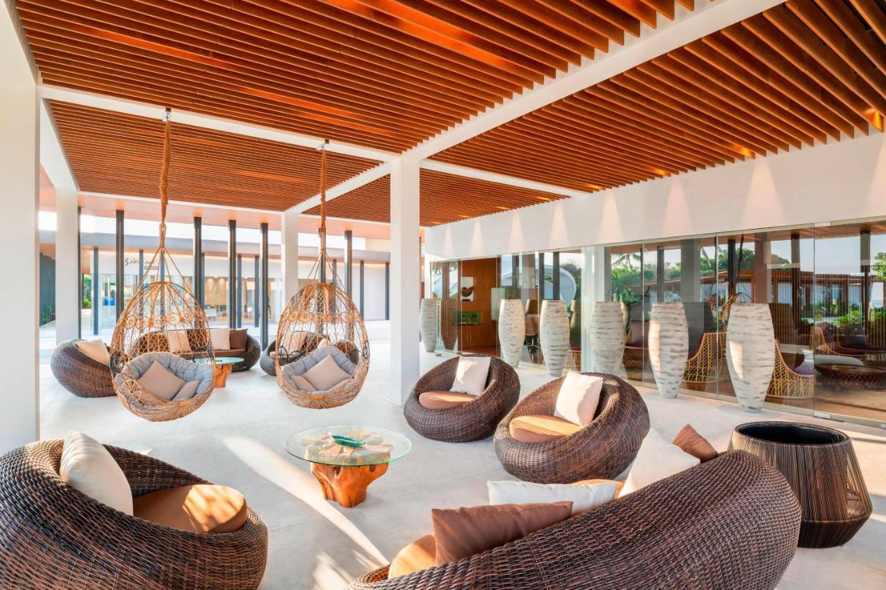 The Westin Maldives Miriandhoo Resort Eydhafushi Esterno foto