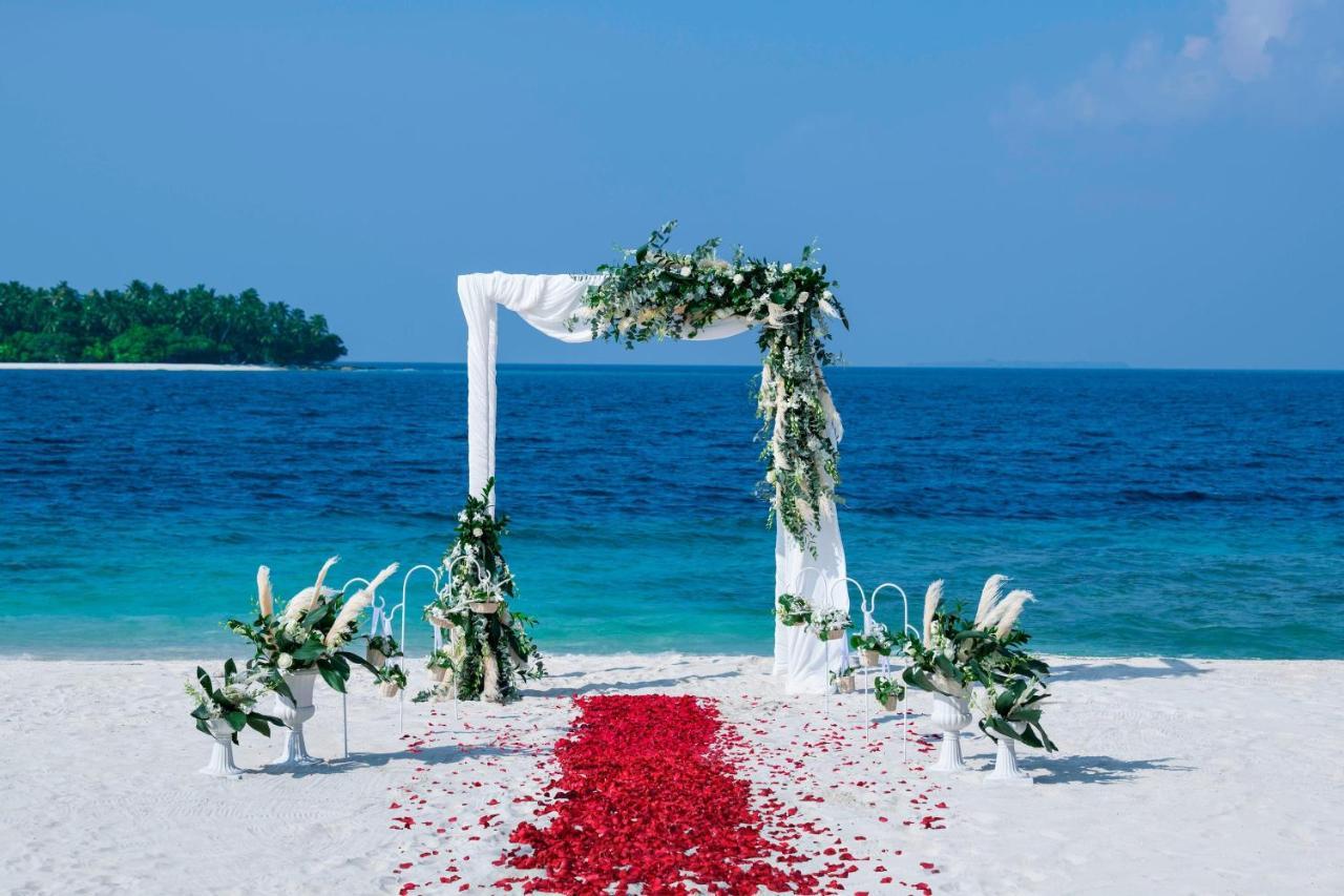 The Westin Maldives Miriandhoo Resort Eydhafushi Esterno foto