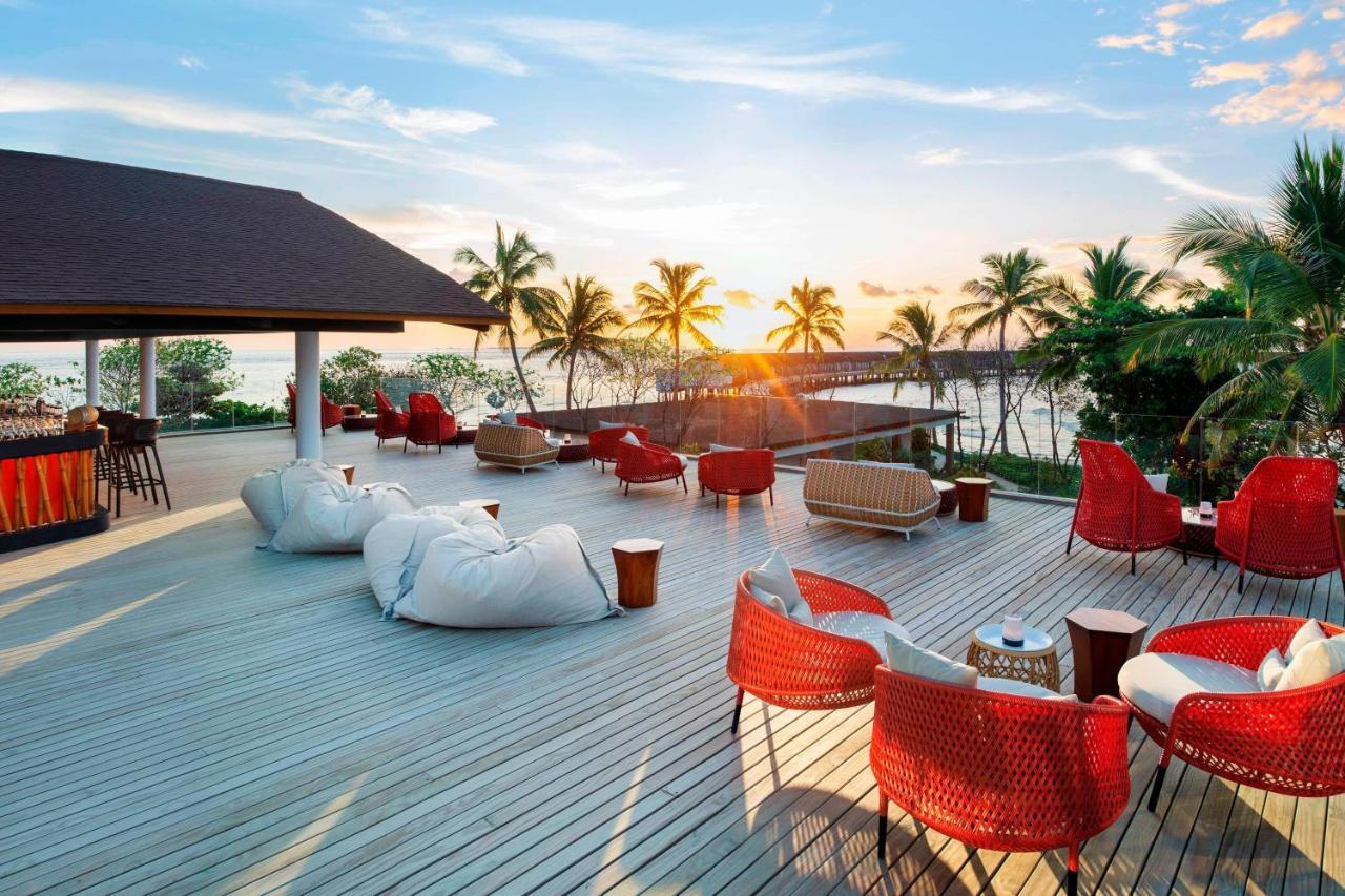 The Westin Maldives Miriandhoo Resort Eydhafushi Esterno foto