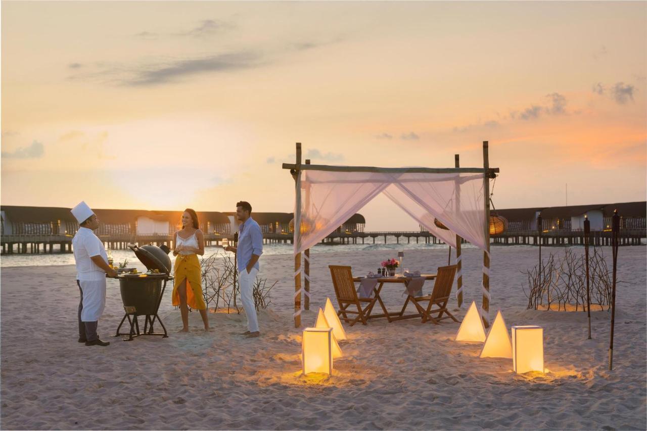The Westin Maldives Miriandhoo Resort Eydhafushi Esterno foto