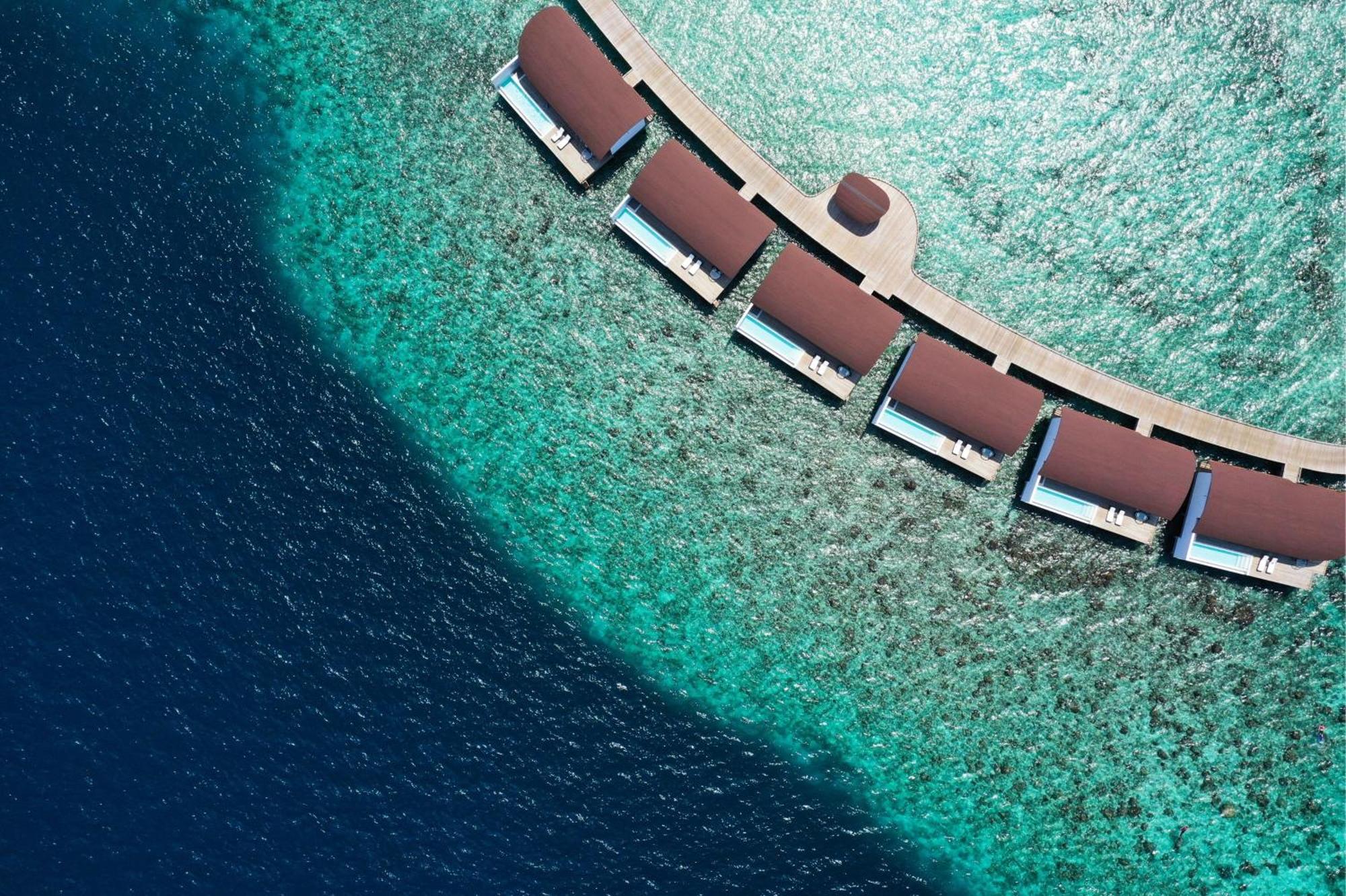 The Westin Maldives Miriandhoo Resort Eydhafushi Esterno foto