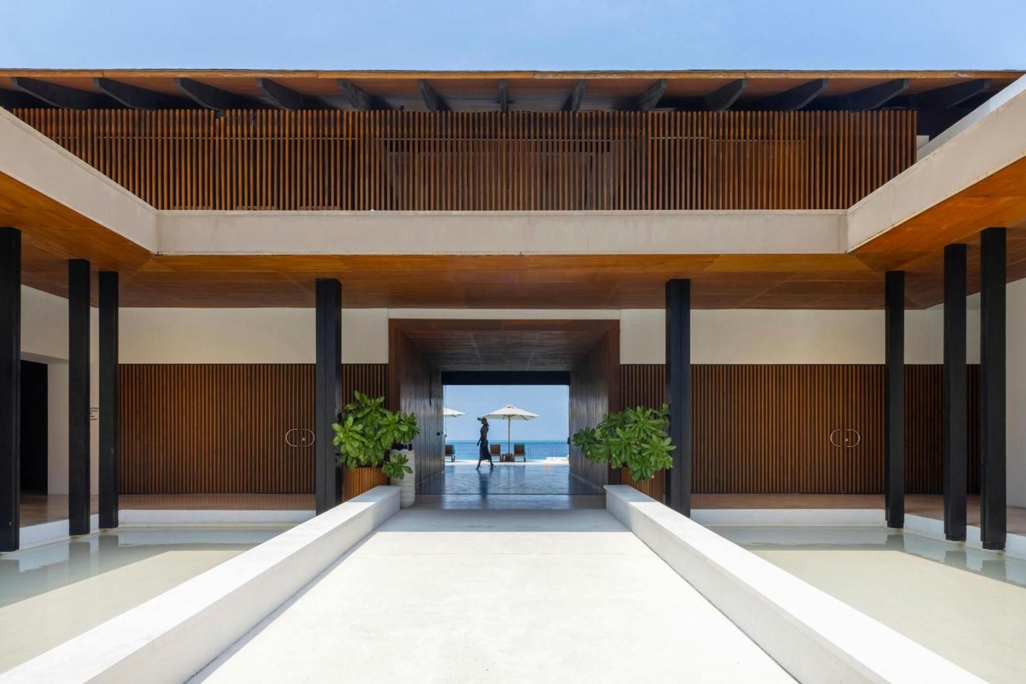 The Westin Maldives Miriandhoo Resort Eydhafushi Esterno foto