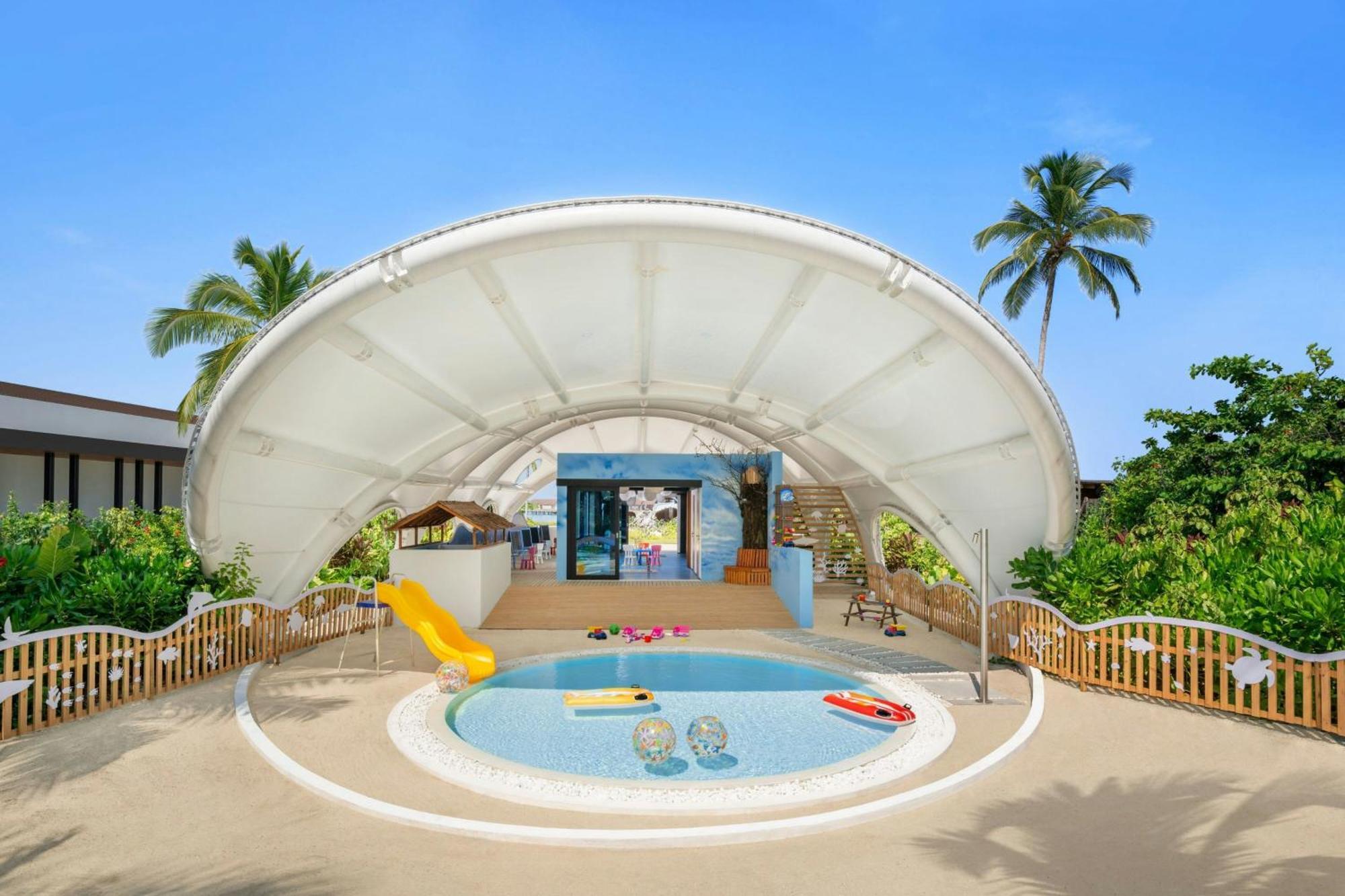 The Westin Maldives Miriandhoo Resort Eydhafushi Esterno foto
